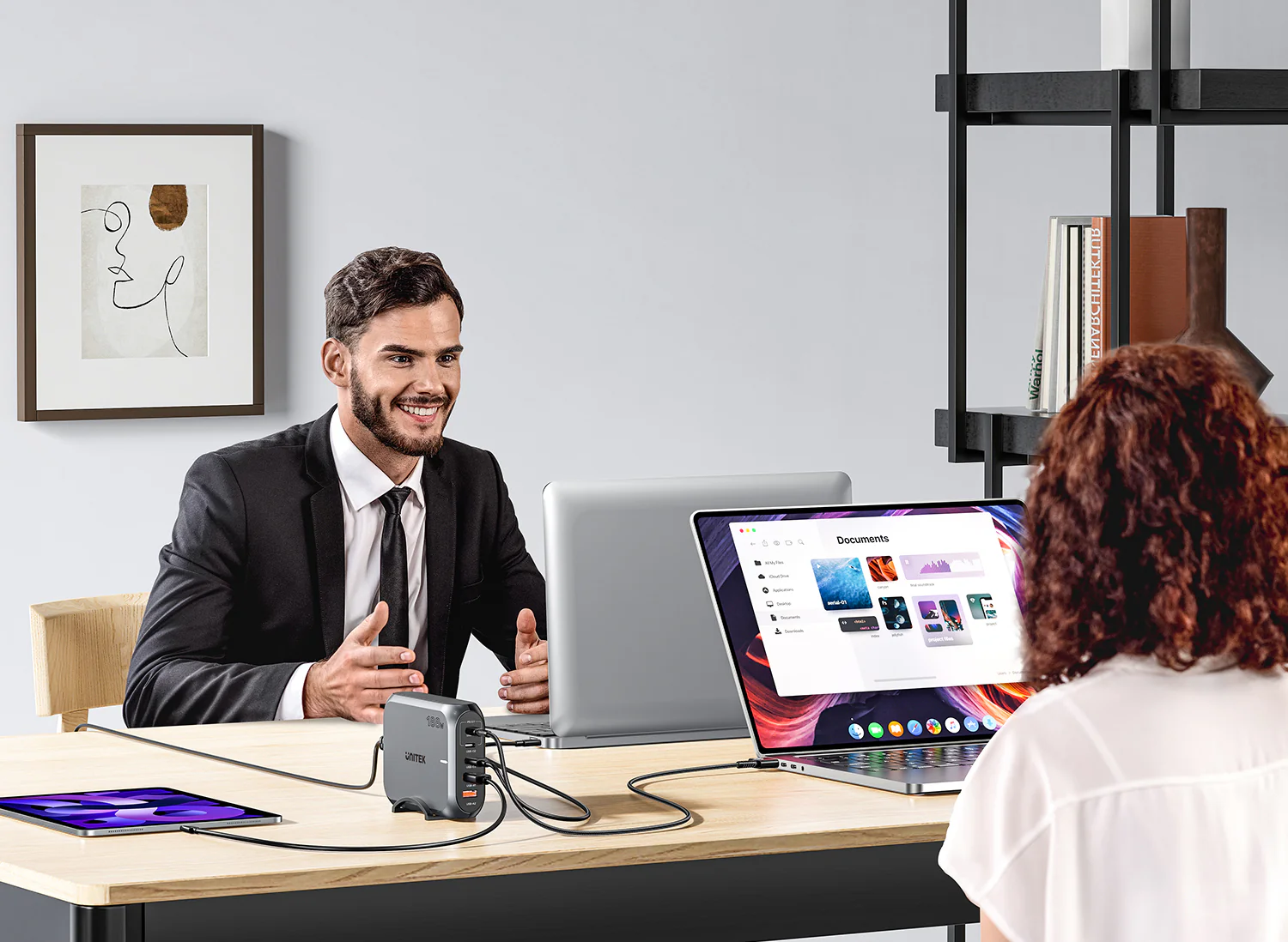 UNITEK 188W PD3.1 Desktop GaN Charging Station 5-Port Laptop & Phone Charger Buy UNITEK 188W PD3.1 Desktop GaN Charging Station 5-Port Laptop & Phone Charger Online in Pakistan - UGREEN PK