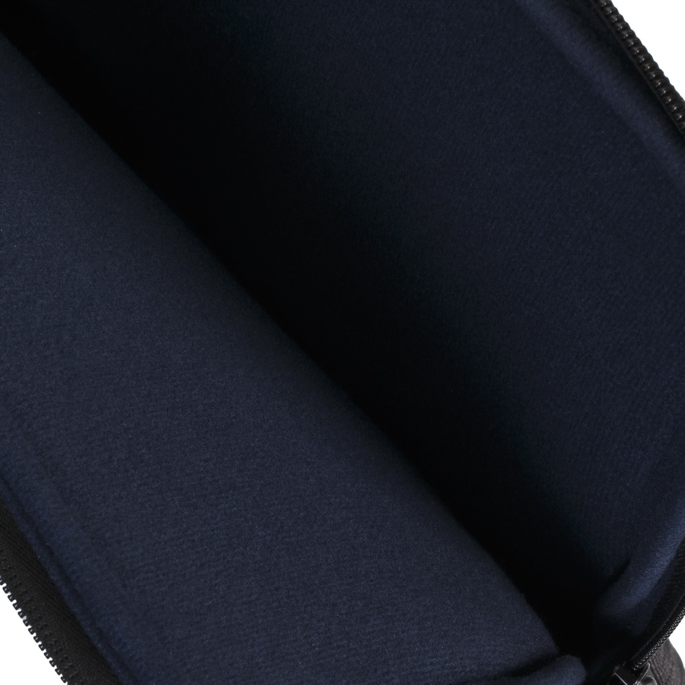 Buy RIVACASE 7705 Black ECO Laptop Sleeve 15.6" Premium Protective Case Online in Pakistan - UGREEN PK