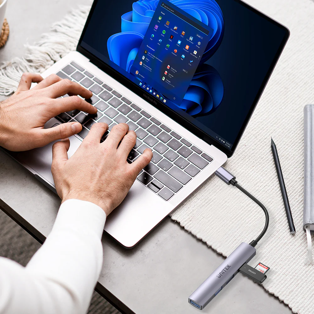 Buy UNITEK uHUB Q4 USB-C Hub 4-in-1 USB-A Adapter (5Gbps + 3x USB 2.0) Online in Pakistan - UGREEN PK