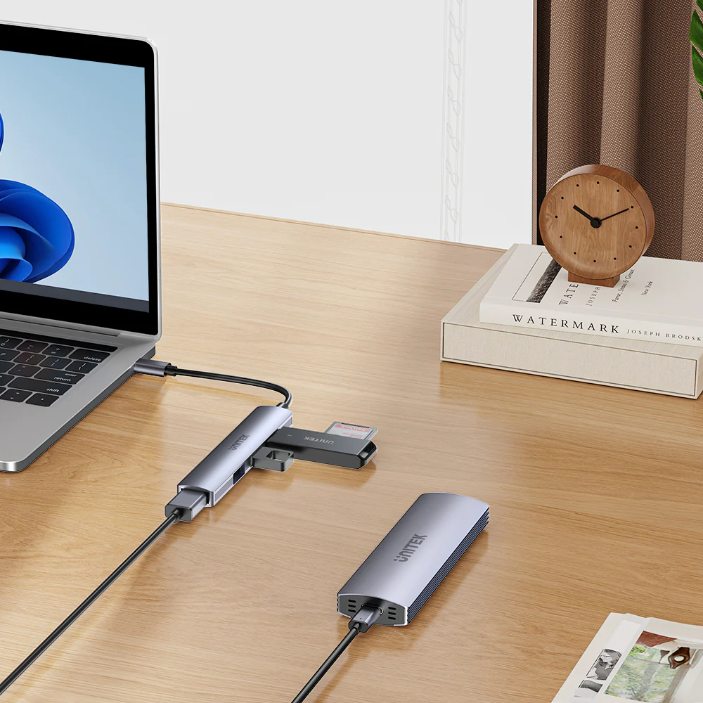 Buy UNITEK uHUB Q4 USB-C Hub 4-in-1 USB-A Adapter (5Gbps + 3x USB 2.0) Online in Pakistan - UGREEN PK